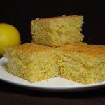 Простой лимонный пирог из манки