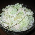 Салат из пекинской капусты, курицы и ананаса